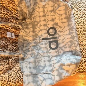 ALO Yoga Gray and White Tote Bag